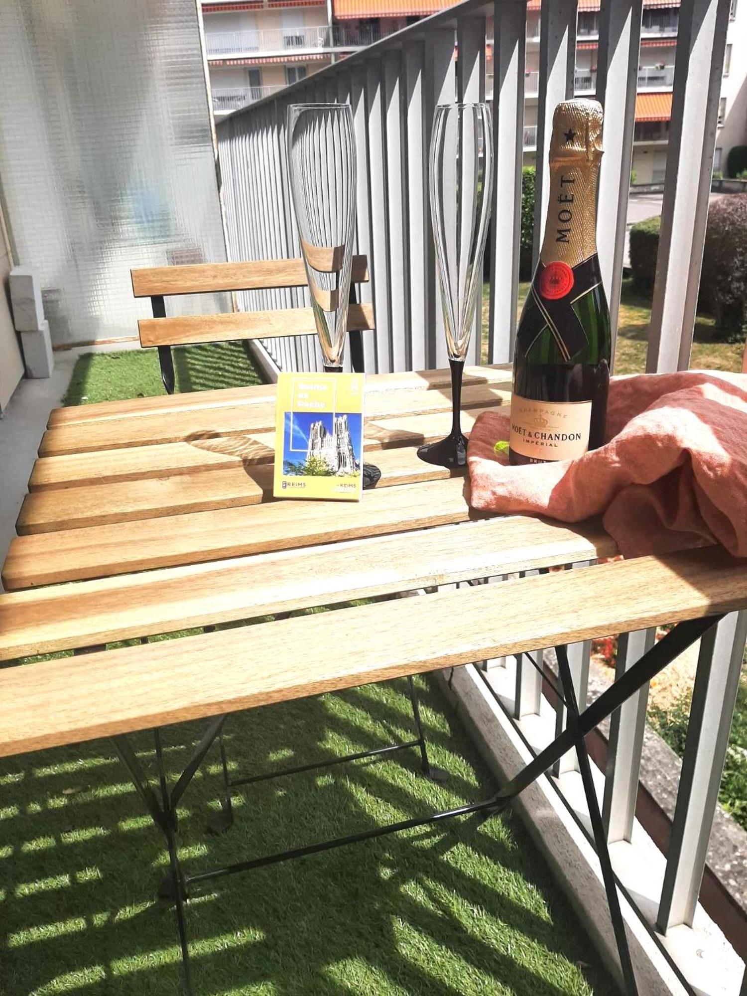 Apartament Au Havre Des Sacres - Balcon - Proximite Centre Reims Zewnętrze zdjęcie